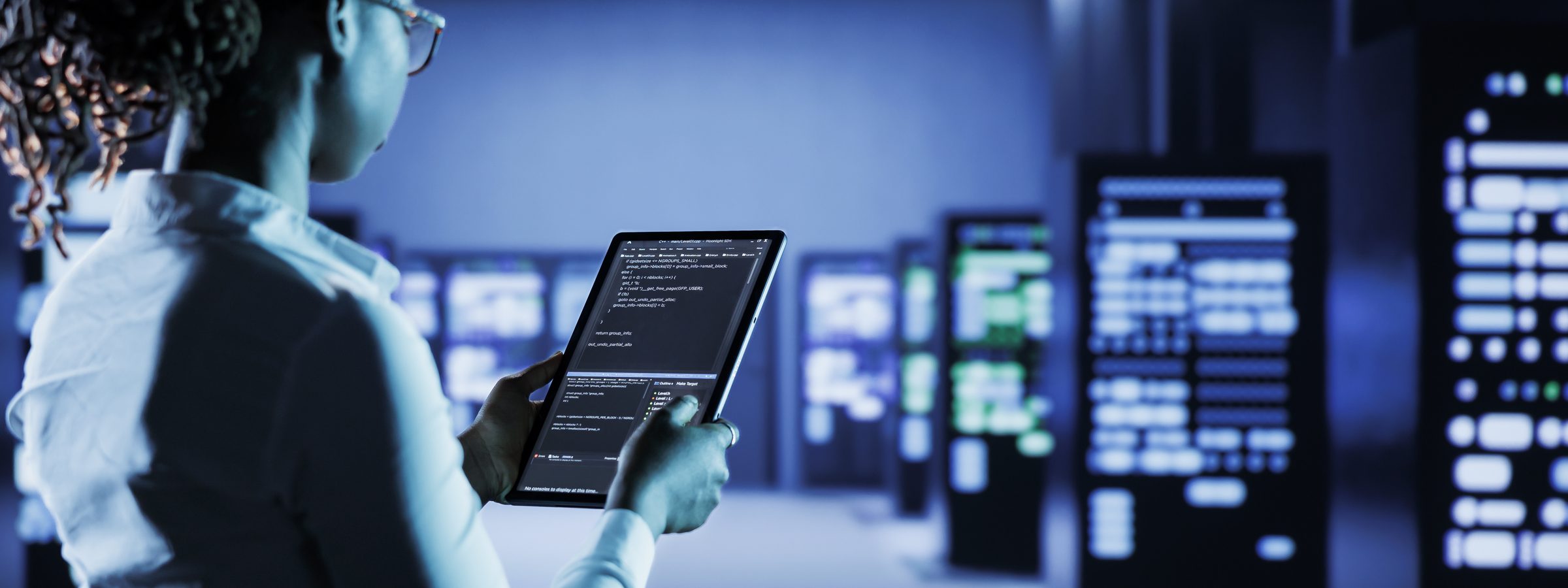 Electronic security control and monitoring room